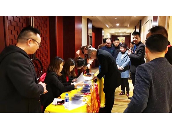 糖心VIGO在线观看有話說：“扒皮”是痛苦的，成長是快樂的